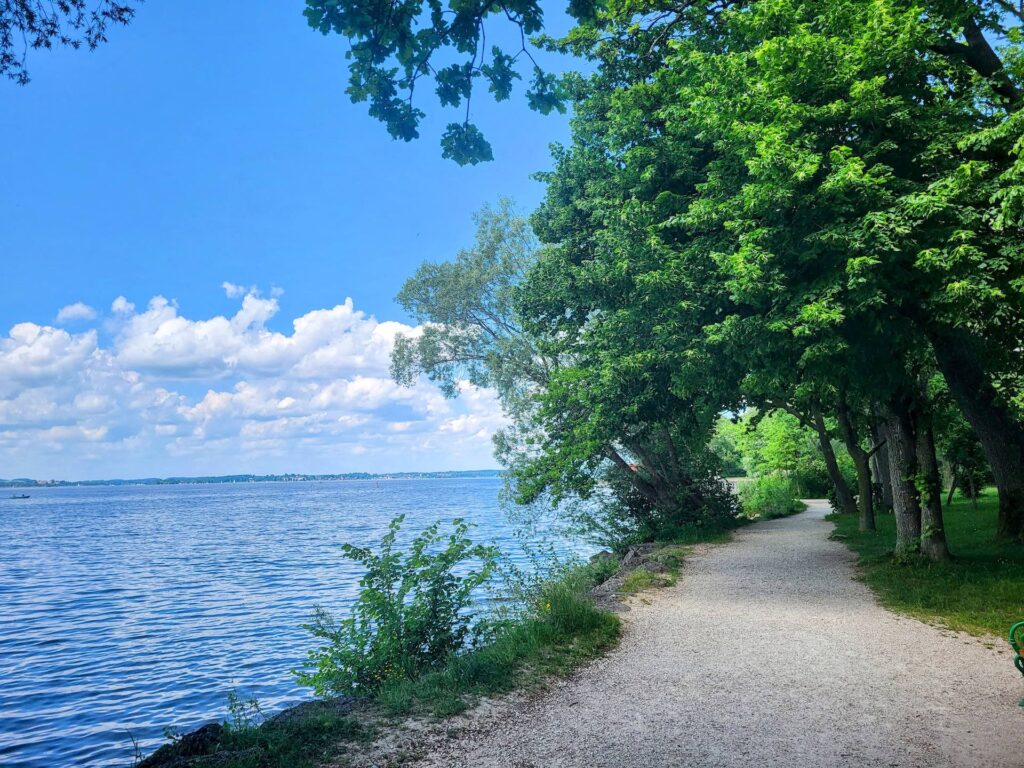 Chiemsee Radweg in Übersee